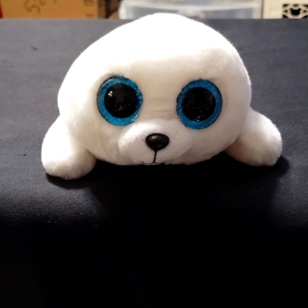 TY Beanie Boos ICY White Seal Big Blue Eyes Plush Toy Animal